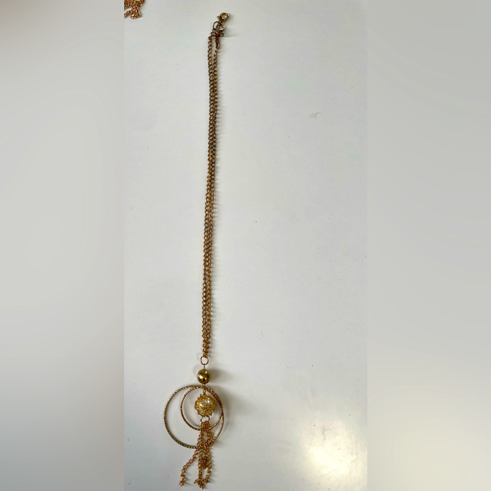 Gold tone necklace